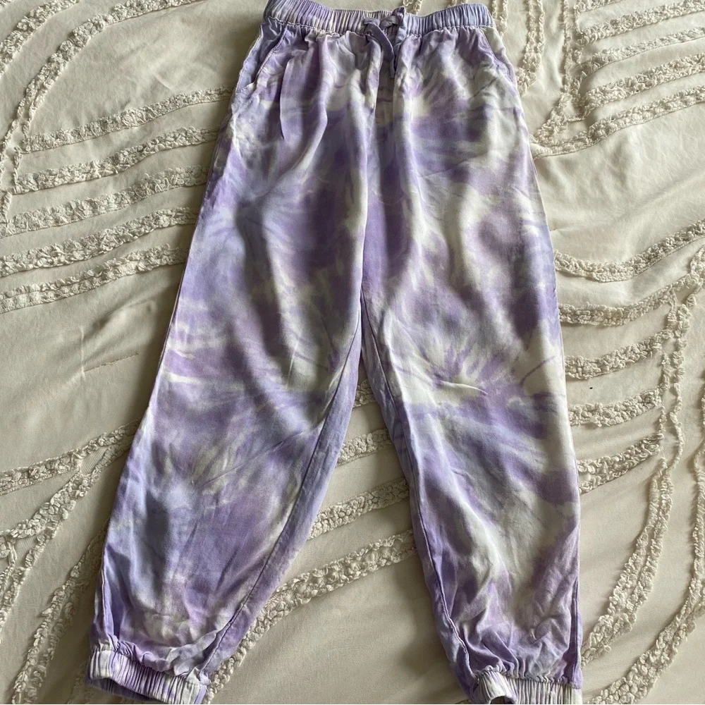 Lot of 3 pants Girls' Lavender Tie-Dye Jogger Pants and jeans - size 6